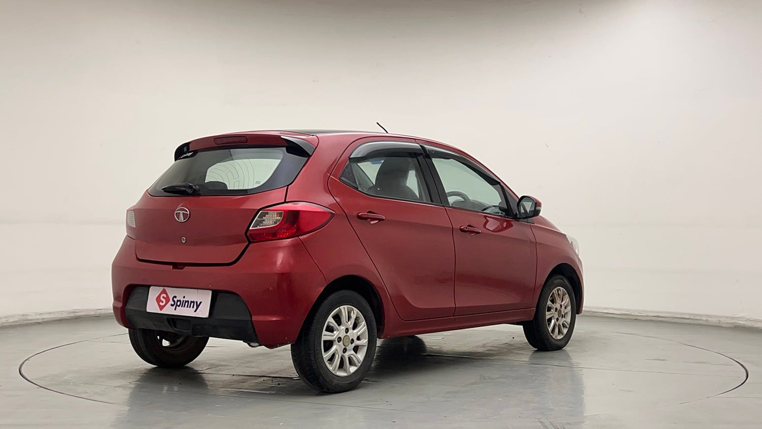 Used 2017 Tata Tiago Revotron XZA Petrol Automatic exterior RIGHT REAR CORNER VIEW