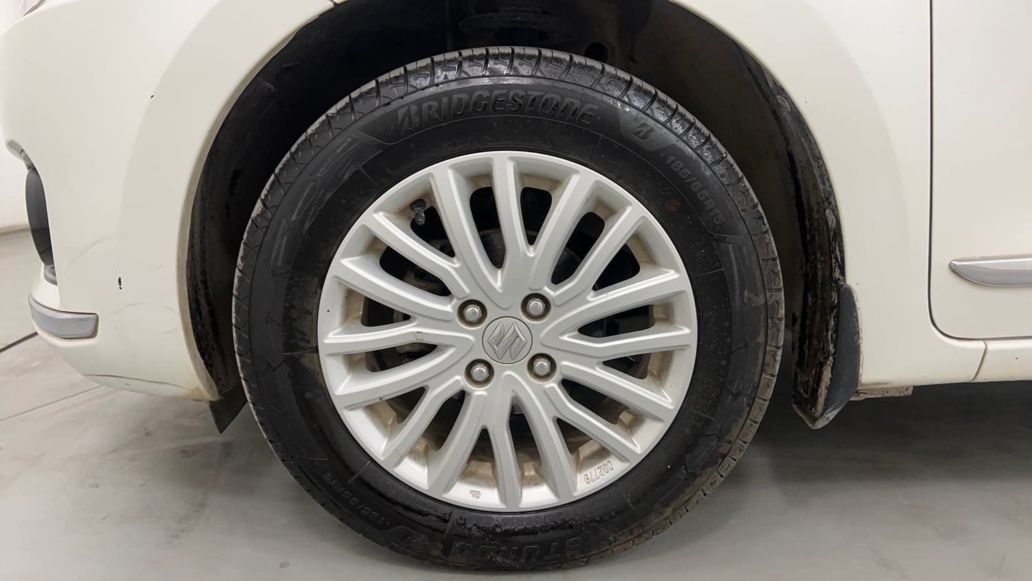 Used 2020 Maruti Suzuki Dzire ZXi AMT Petrol Automatic tyres LEFT FRONT TYRE RIM VIEW