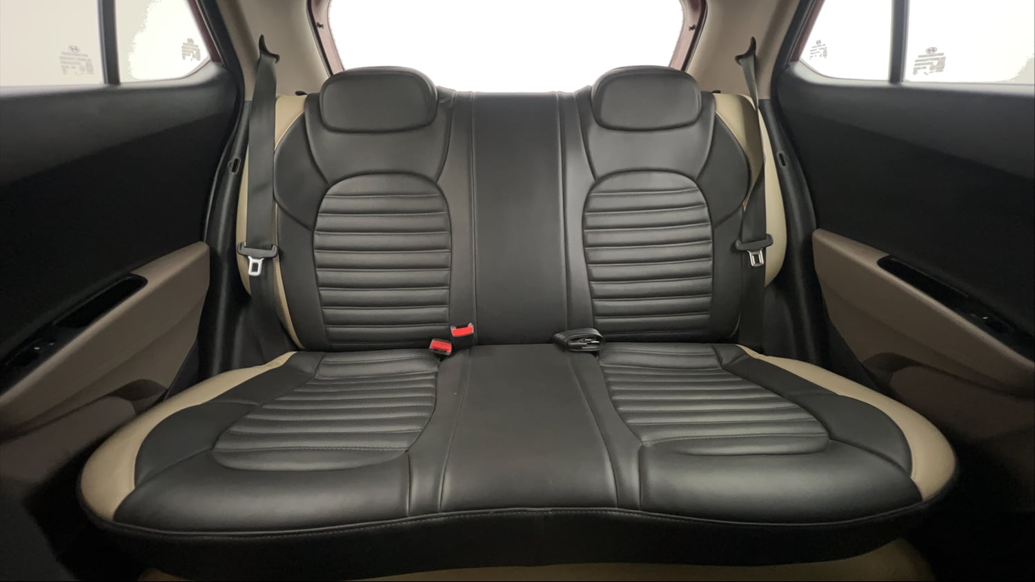 Used 2015 Hyundai Grand i10 Sportz 1.2 Kappa VTVT Petrol Manual interior REAR SEAT CONDITION VIEW