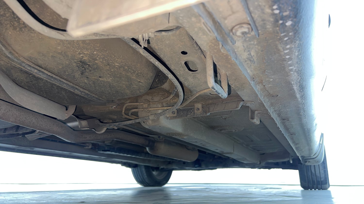 Used 2020 Maruti Suzuki Ciaz Alpha 1.5 AT Petrol Automatic extra REAR RIGHT UNDERBODY VIEW