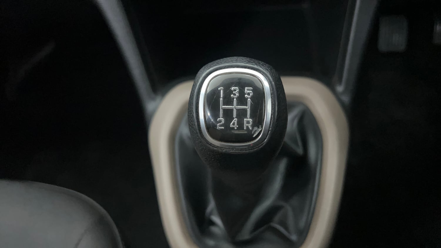 Used 2016 Hyundai Grand i10 Sportz 1.2 Kappa VTVT Petrol Manual interior GEAR  KNOB VIEW