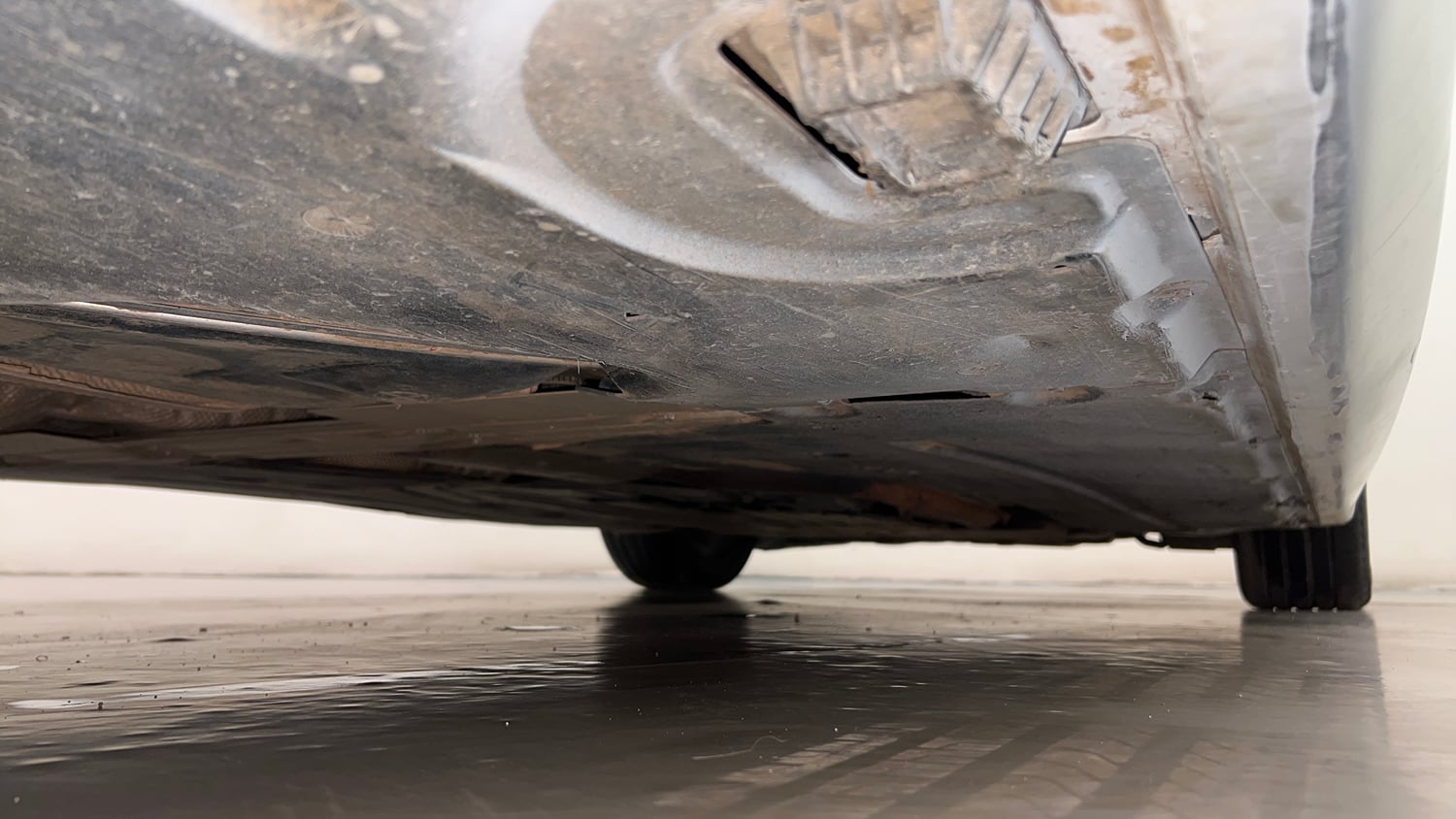 Used 2022 BMW 5 Series Carbon Edition Petrol Automatic extra REAR RIGHT UNDERBODY VIEW