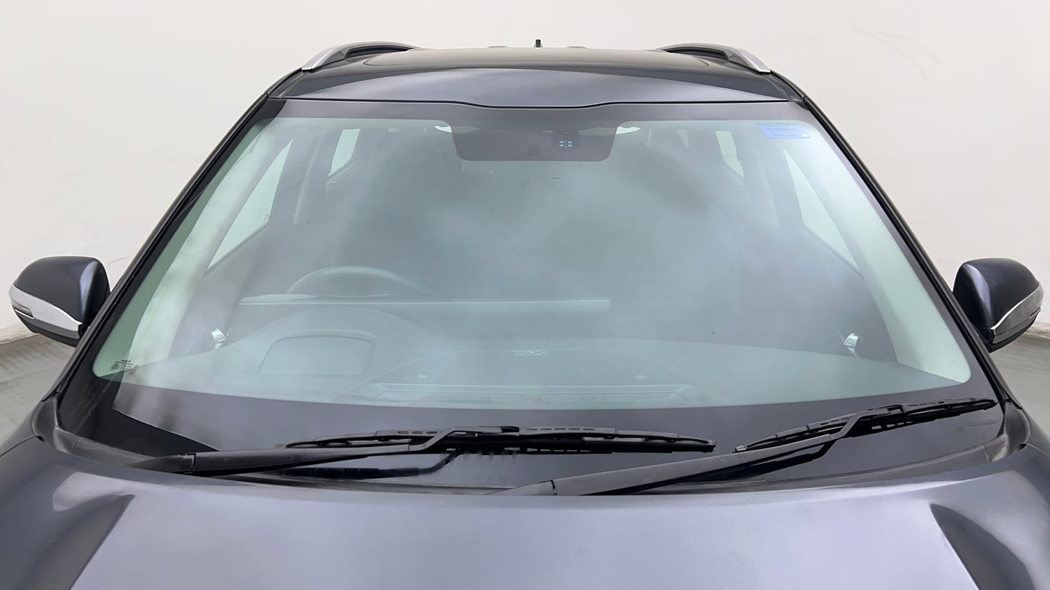 Used 2023 Kia Seltos GTX Plus 1.4 Petrol Manual exterior FRONT WINDSHIELD VIEW