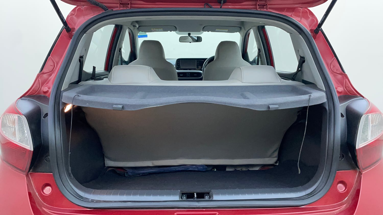 Used 2021 Hyundai Grand i10 Nios Asta AMT 1.2 Kappa VTVT Petrol Automatic interior DICKY INSIDE VIEW