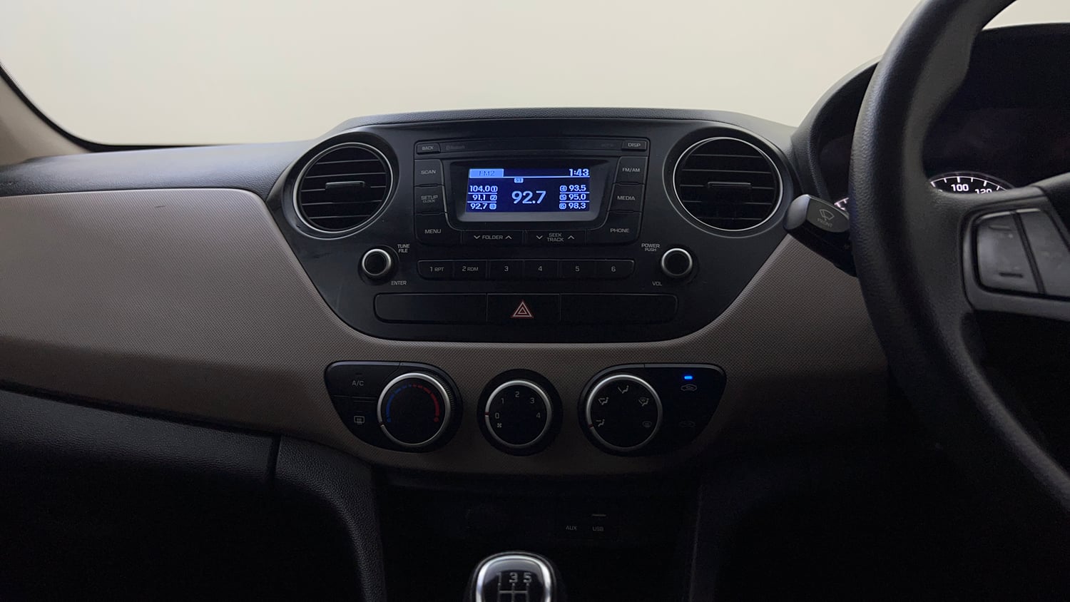 Used 2016 Hyundai Grand i10 Sportz 1.2 Kappa VTVT Petrol Manual interior MUSIC SYSTEM & AC CONTROL VIEW