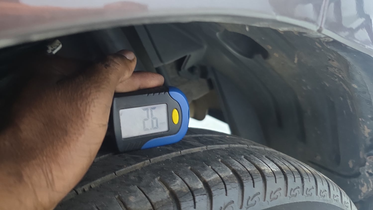 Used 2019 Tata Tiago Revotron XT Petrol Manual tyres LEFT REAR TYRE TREAD VIEW