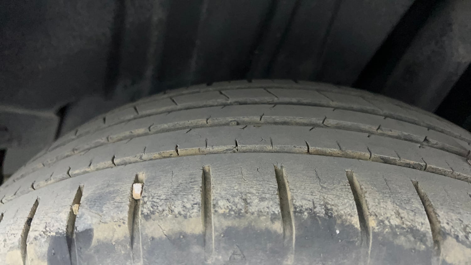 Used 2022 Maruti Suzuki Baleno Alpha MT Petrol Manual tyres LEFT REAR TYRE TREAD VIEW