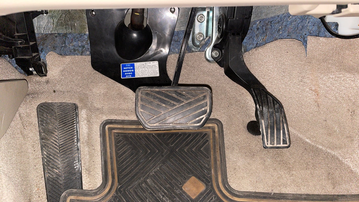 Used 2017 Maruti Suzuki Ciaz ZXi  AT Petrol Automatic interior PEDALS VIEW
