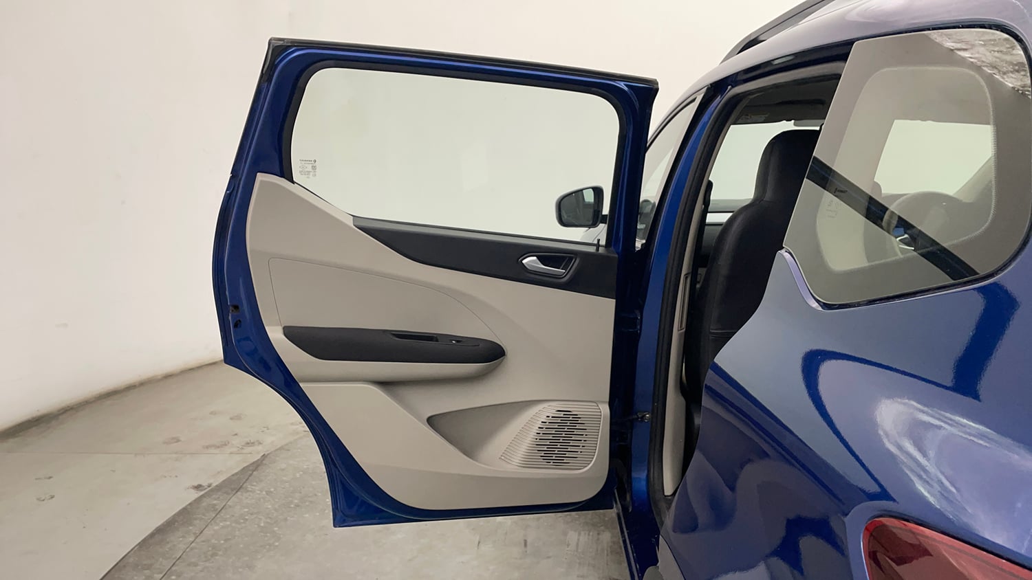 Used 2021 Renault Triber RXZ Petrol Manual interior LEFT REAR DOOR OPEN VIEW