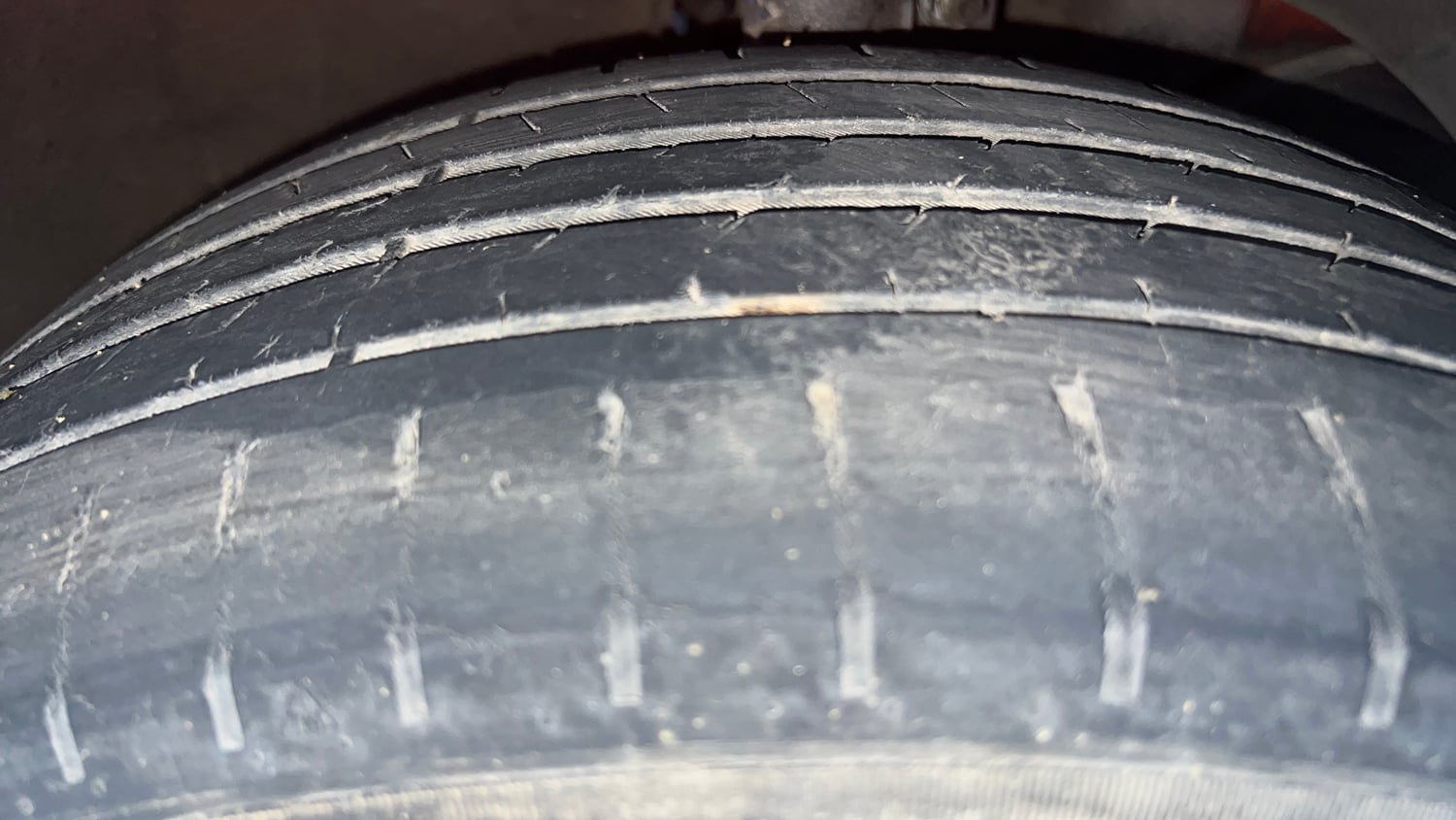 Used 2017 Maruti Suzuki Baleno Zeta 1.2 AT Petrol Automatic tyres RIGHT FRONT TYRE TREAD VIEW