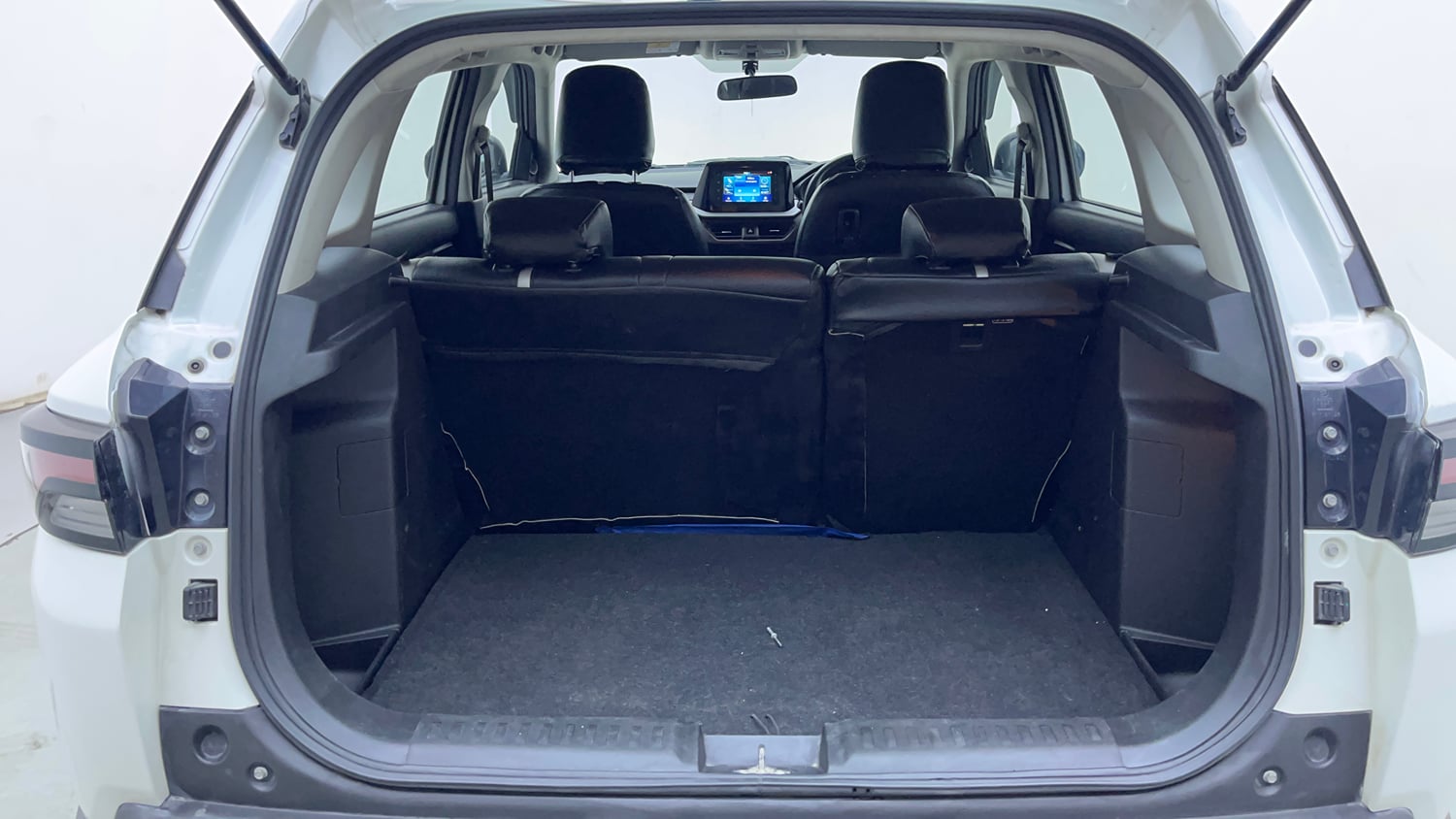 Used 2023 Maruti Suzuki Brezza ZXi Petrol Manual interior DICKY INSIDE VIEW