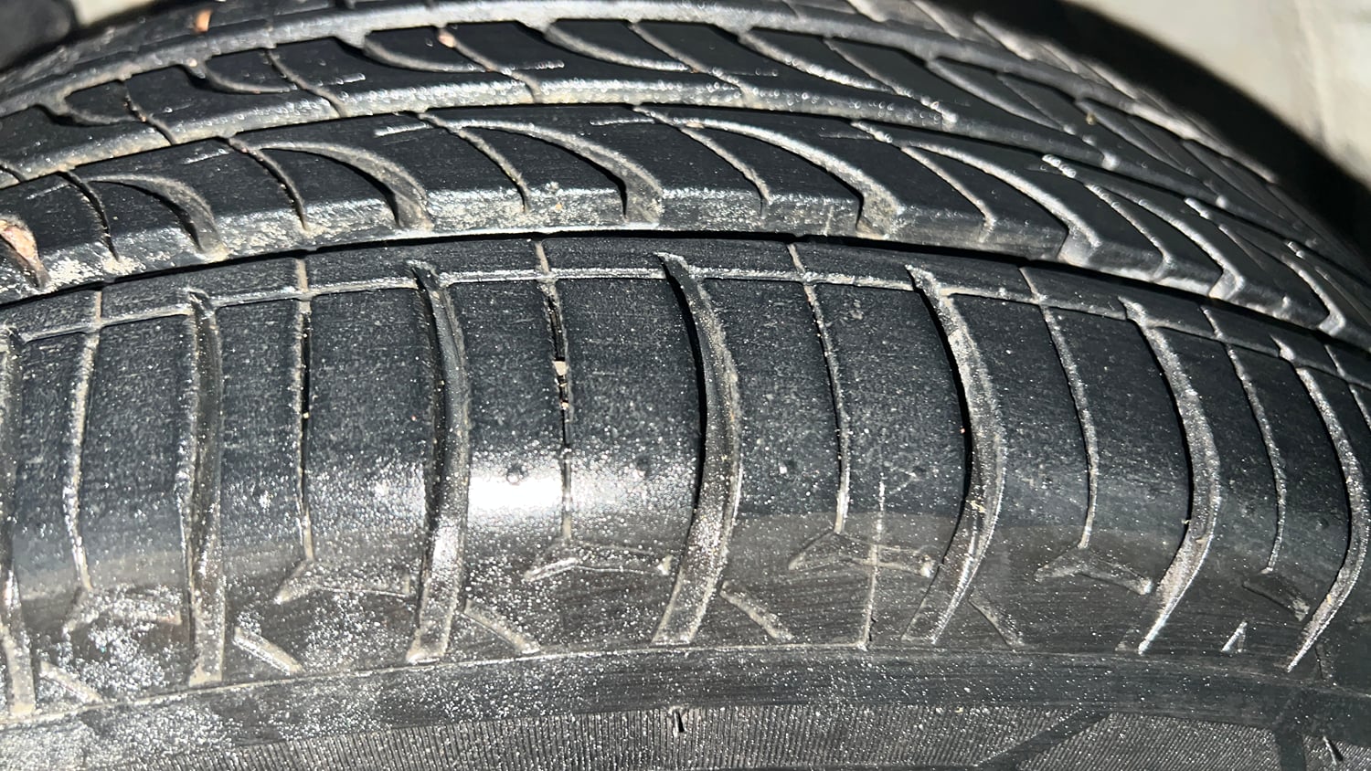 Used 2016 Honda Jazz SV Petrol Petrol Manual tyres LEFT FRONT TYRE TREAD VIEW