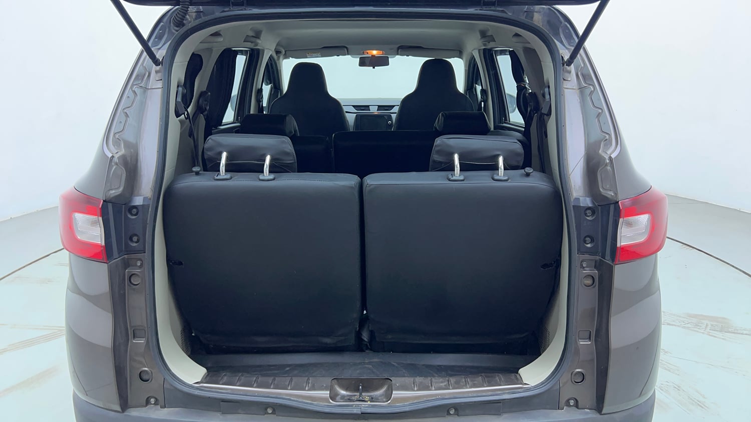 Used 2022 Renault Triber Limited Edition AMT Petrol Automatic interior DICKY INSIDE VIEW
