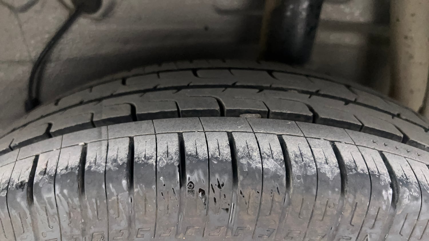 Used 2017 Maruti Suzuki Celerio ZXI (O) AMT Petrol Automatic tyres LEFT REAR TYRE TREAD VIEW