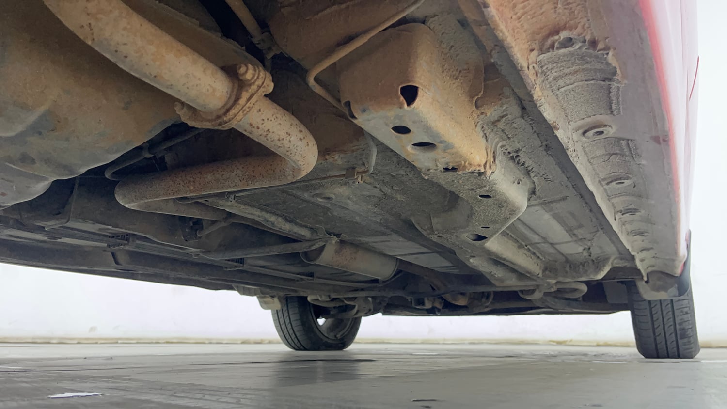 Used 2020 Tata Tiago XZ Plus Dual Tone Petrol Manual extra REAR RIGHT UNDERBODY VIEW
