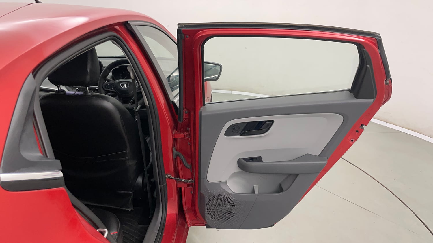 Used 2020 Tata Altroz XT Petrol Petrol Manual interior RIGHT REAR DOOR OPEN VIEW