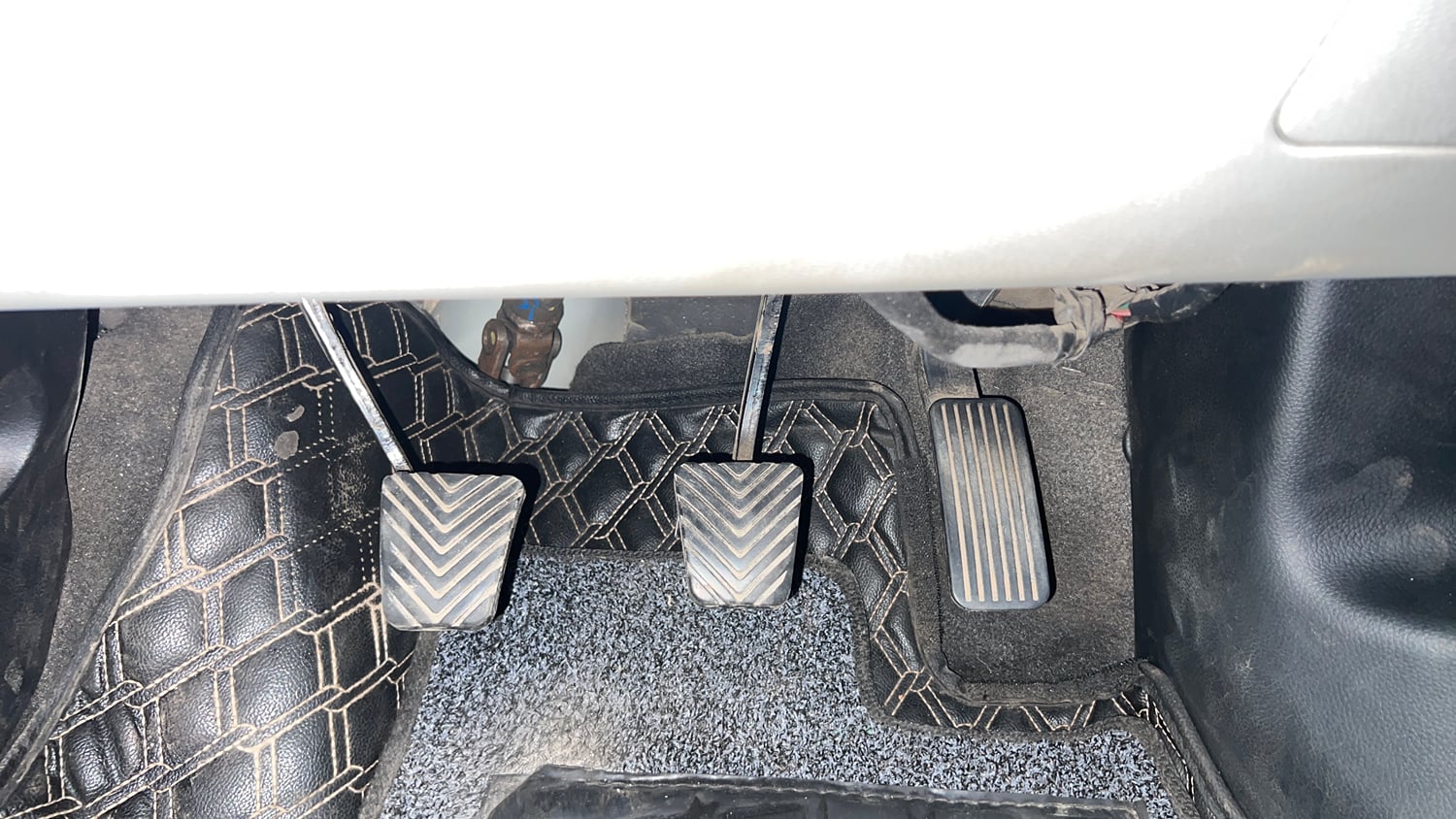 Used 2022 Kia Seltos HTX 1.5 Petrol Manual interior PEDALS VIEW