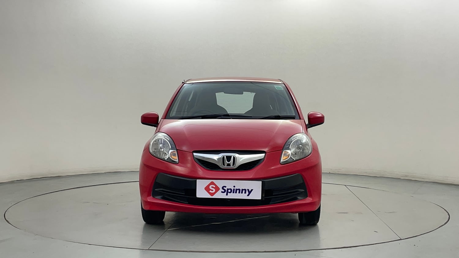 Used 2014 Honda Brio S MT Petrol Manual exterior FRONT VIEW