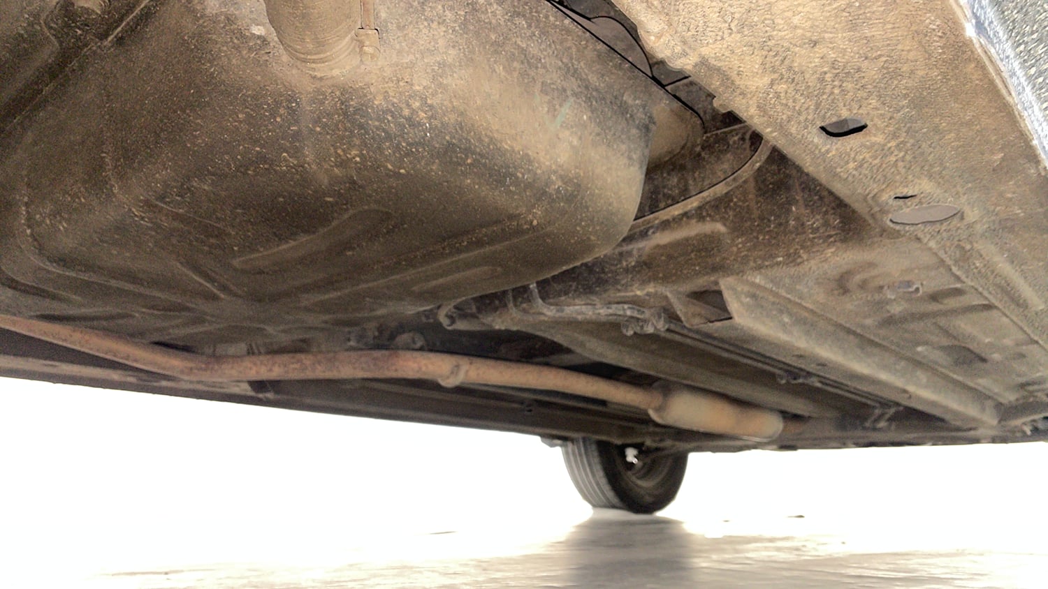 Used 2021 Renault Triber RXZ Petrol Manual extra REAR RIGHT UNDERBODY VIEW