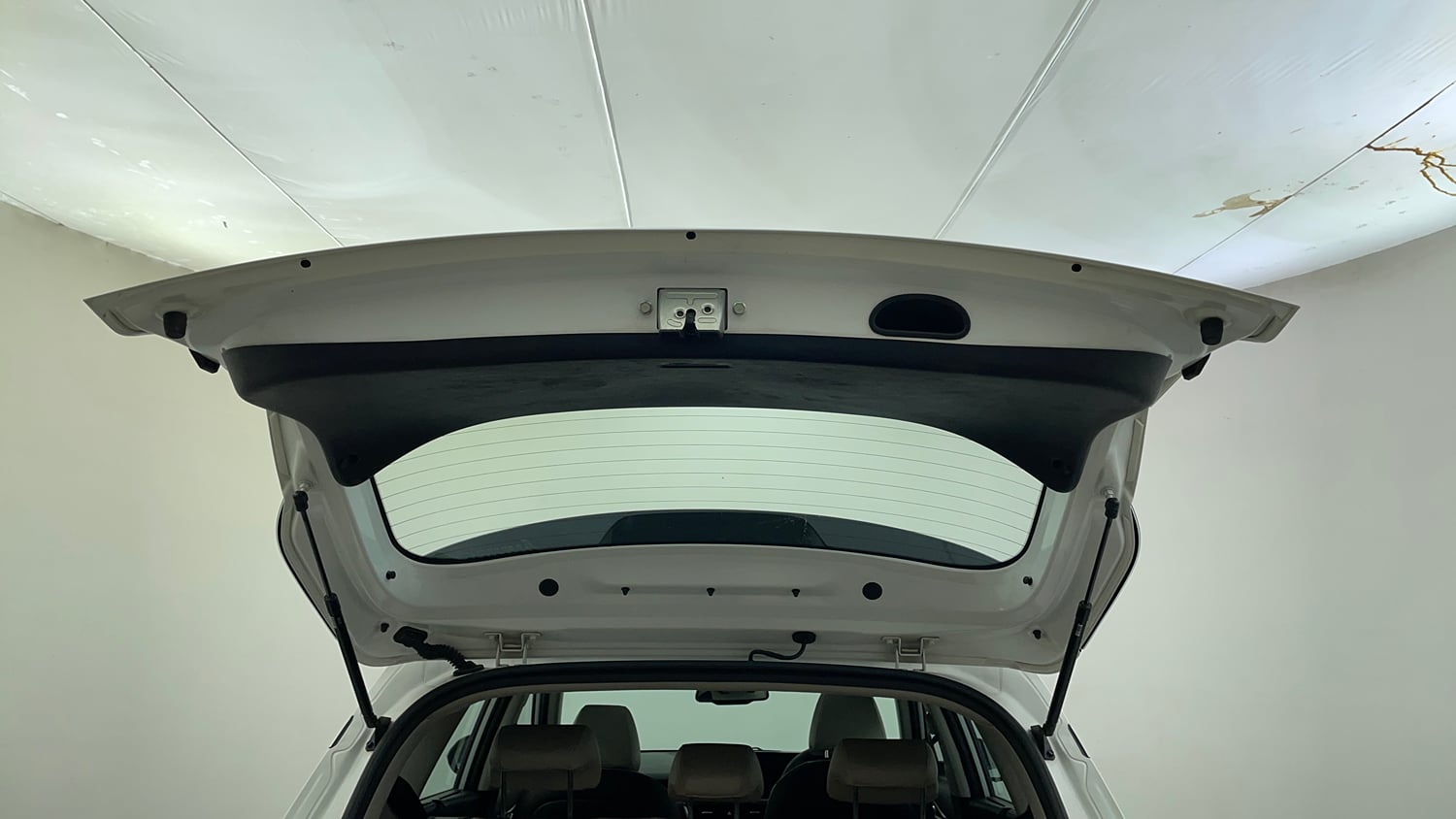 Used 2019 Kia Seltos GTX Plus 1.4 Petrol Manual interior DICKY DOOR OPEN VIEW