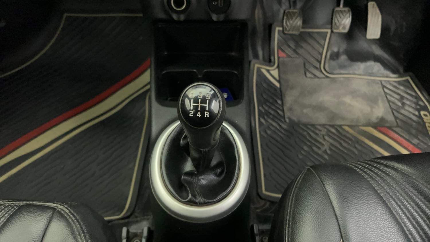 Used 2024 Maruti Suzuki Celerio ZXi Plus Petrol Manual interior GEAR  KNOB VIEW