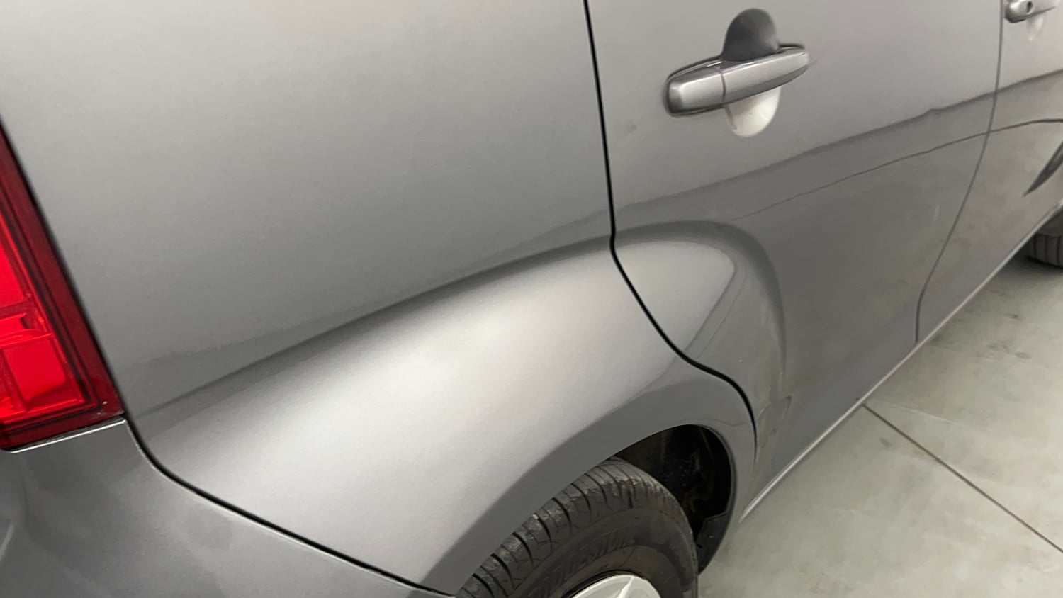Used 2018 Maruti Suzuki Ignis Delta 1.2 AMT Petrol Automatic dents MINOR SCRATCH