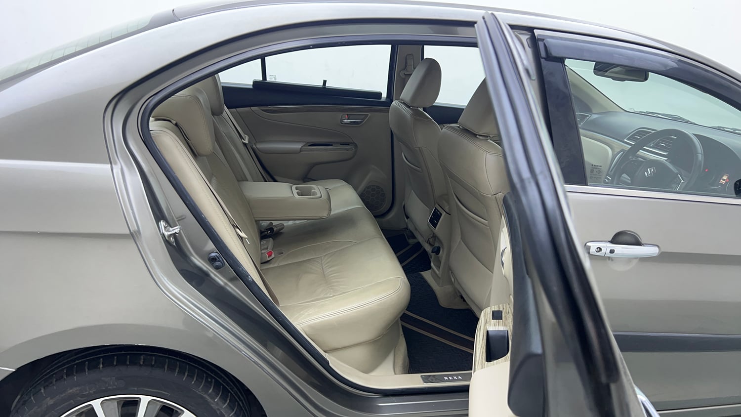 Used 2020 Maruti Suzuki Ciaz Alpha 1.5 AT Petrol Automatic interior RIGHT SIDE REAR DOOR CABIN VIEW