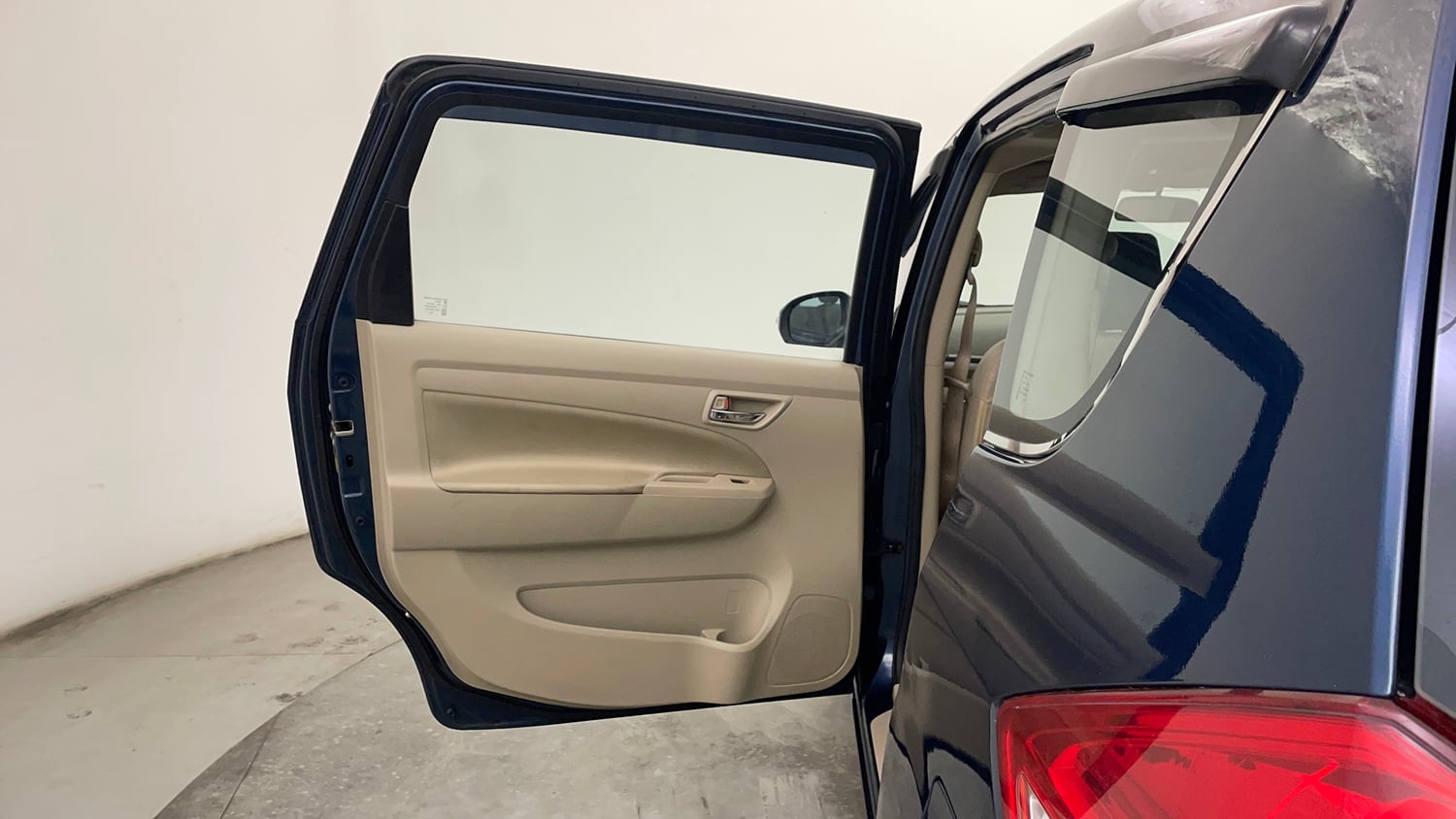 Used 2016 Maruti Suzuki Ertiga VXI AT Petrol Automatic interior LEFT REAR DOOR OPEN VIEW