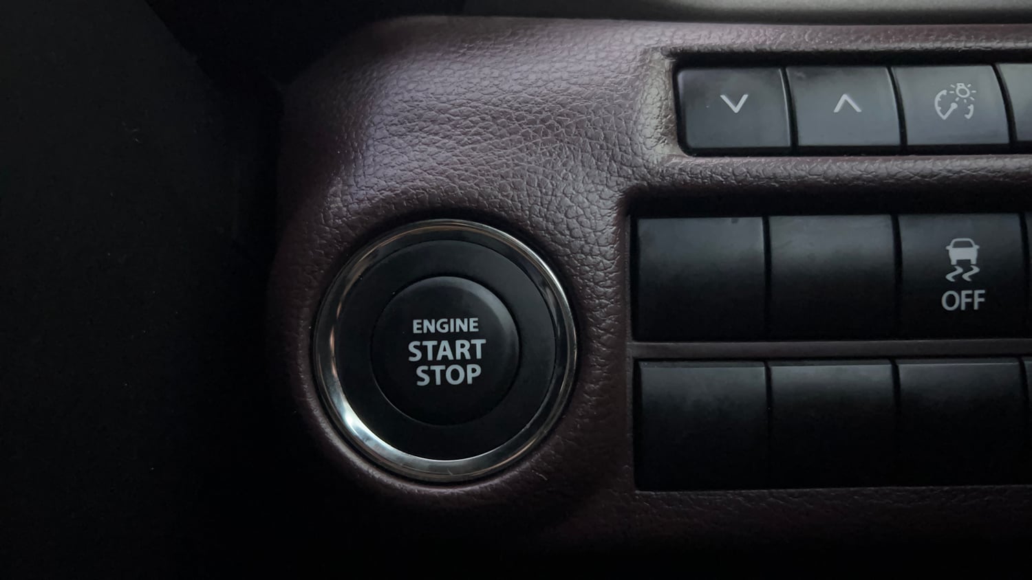 Used 2024 Maruti Suzuki Fronx Alpha 1.0L Turbo 6 AT Petrol Automatic top_features Keyless start