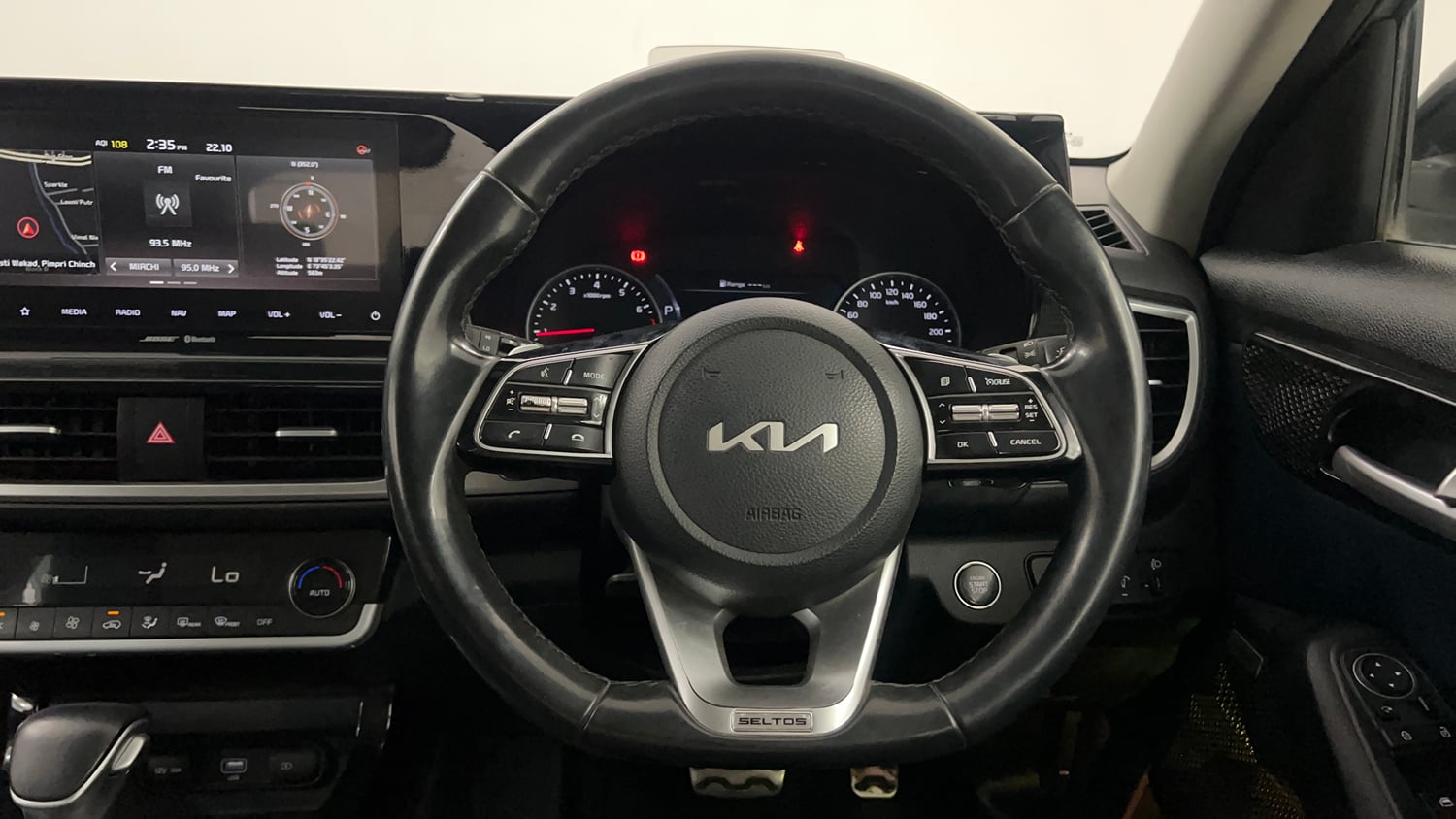 Used 2022 Kia Seltos X Line 1.4 DCT Petrol Automatic interior STEERING VIEW