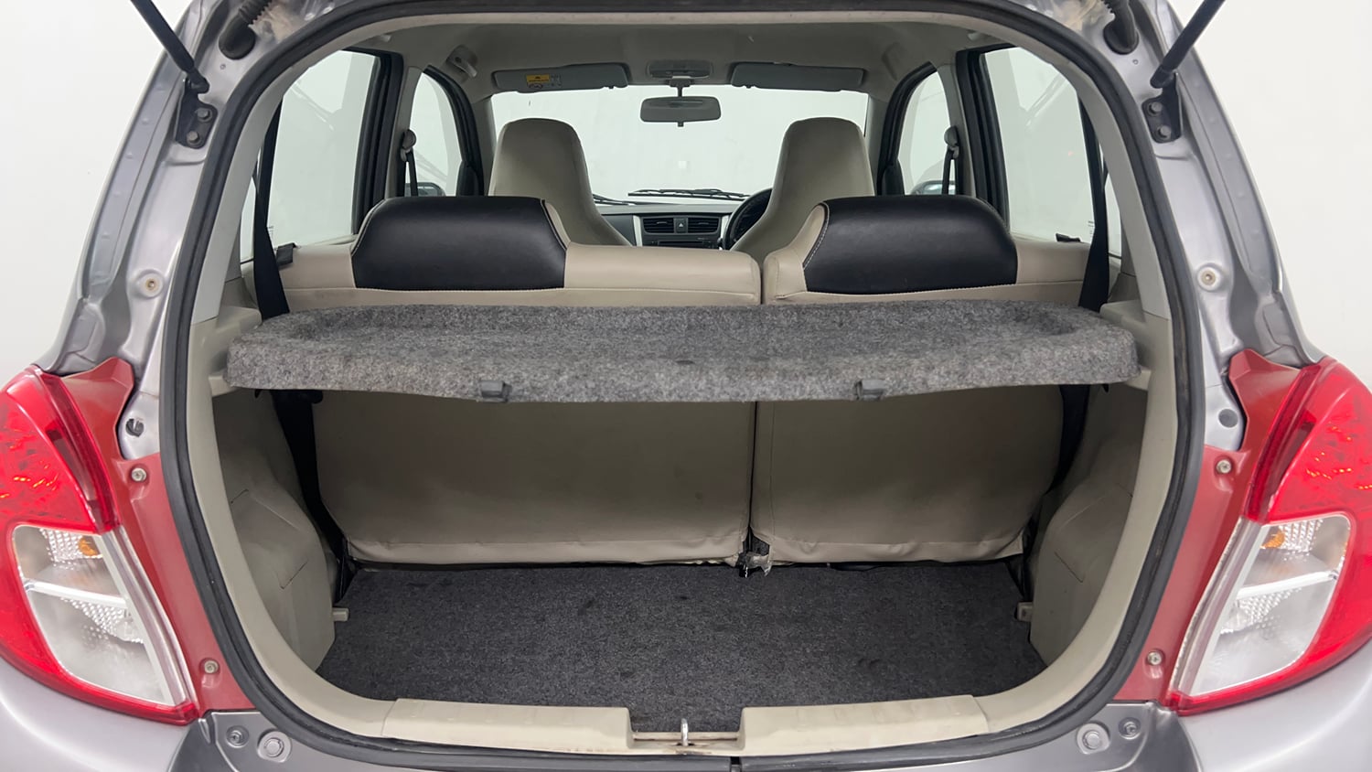 Used 2017 Maruti Suzuki Celerio ZXI (O) AMT Petrol Automatic interior DICKY INSIDE VIEW