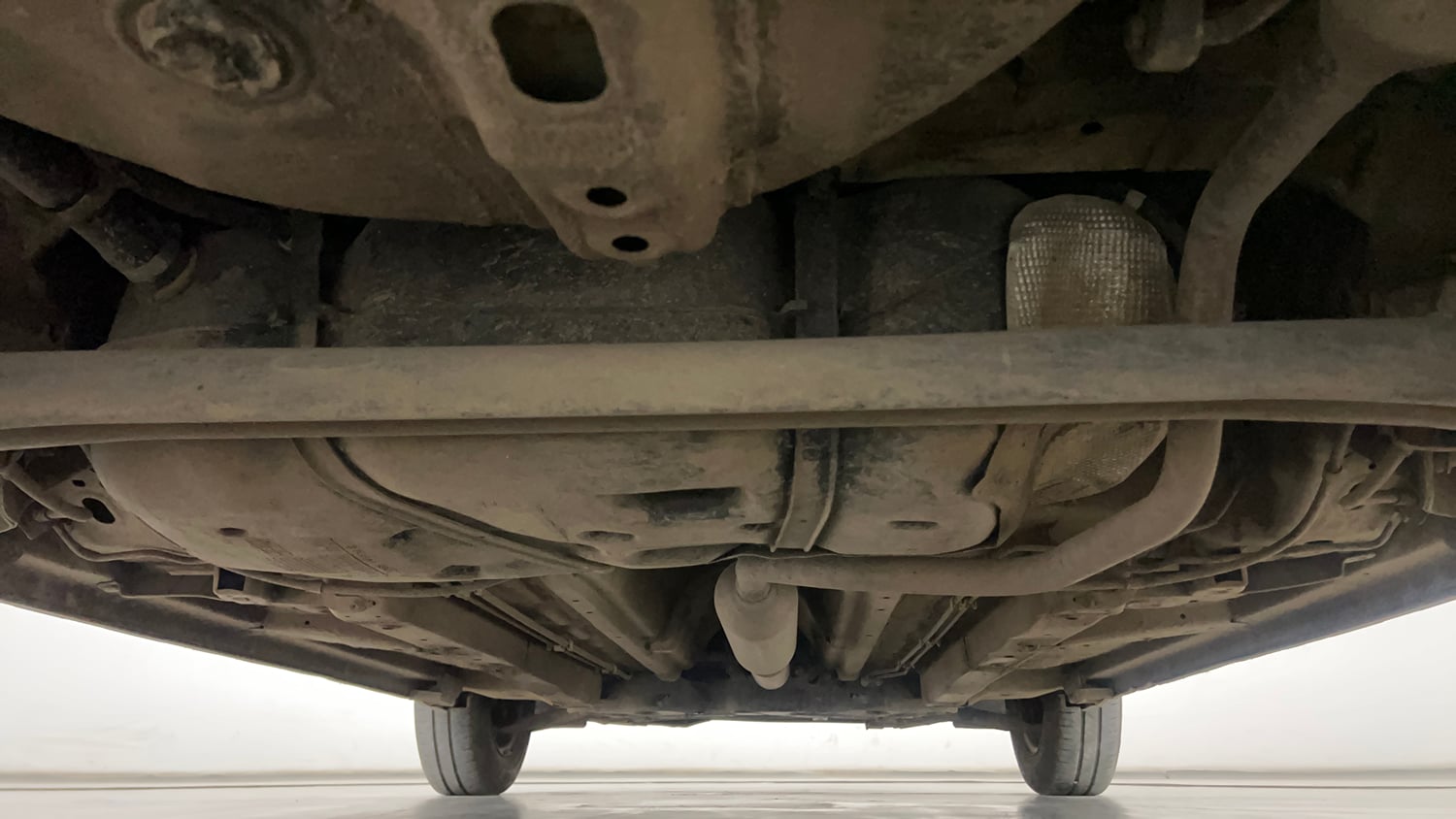 Used 2014 Maruti Suzuki Swift VXi Petrol Manual extra REAR UNDERBODY VIEW (TAKEN FROM REAR)