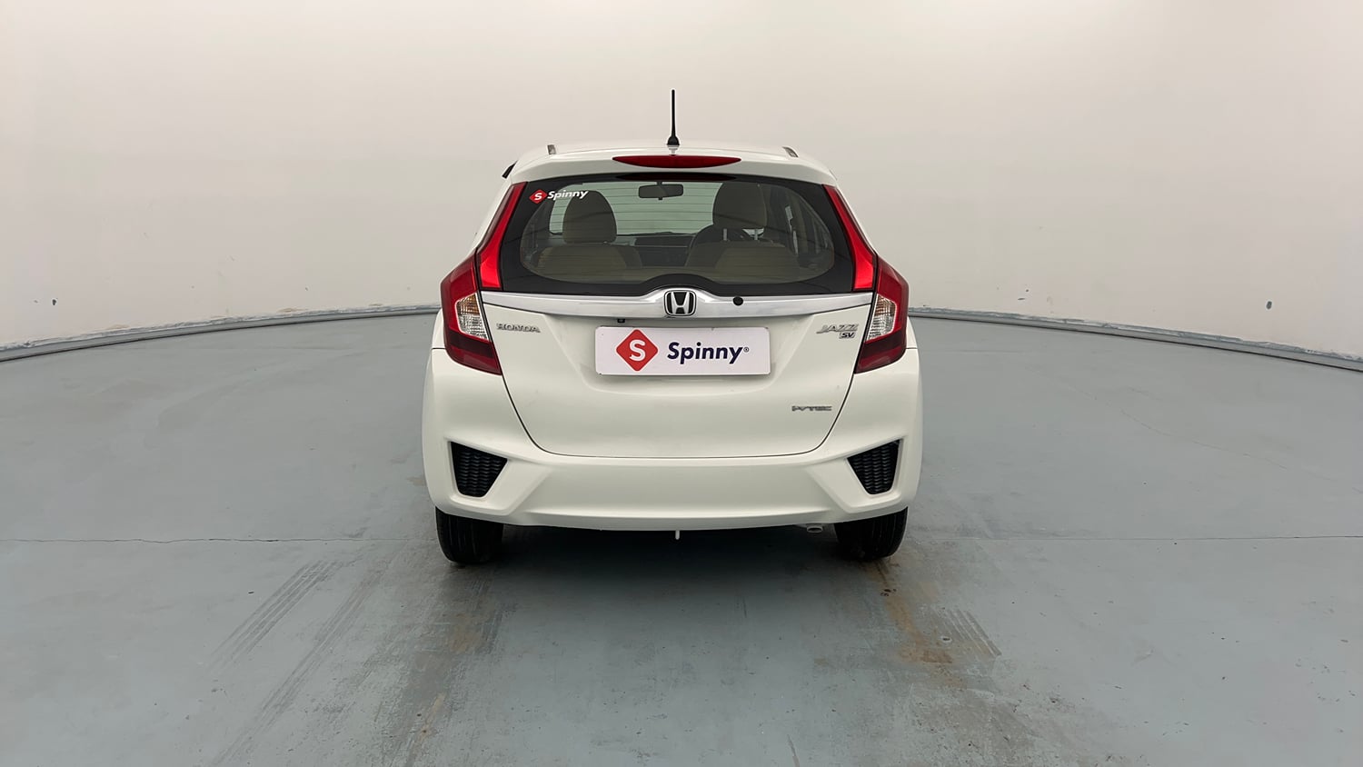 Used 2016 Honda Jazz SV Petrol Petrol Manual exterior BACK VIEW