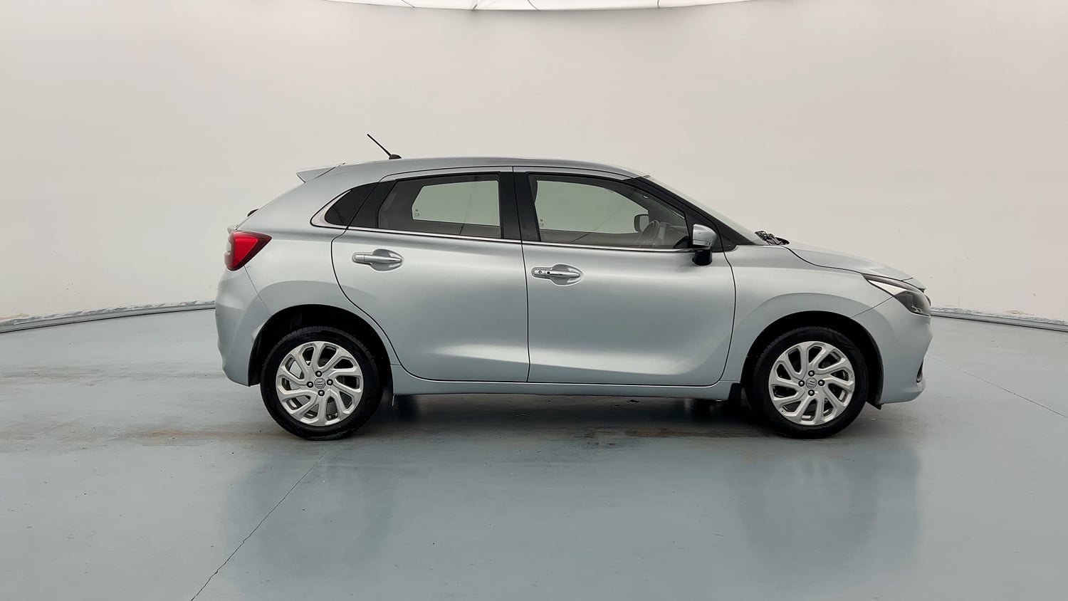 Used 2022 Maruti Suzuki Baleno Zeta MT Petrol Manual exterior RIGHT SIDE VIEW