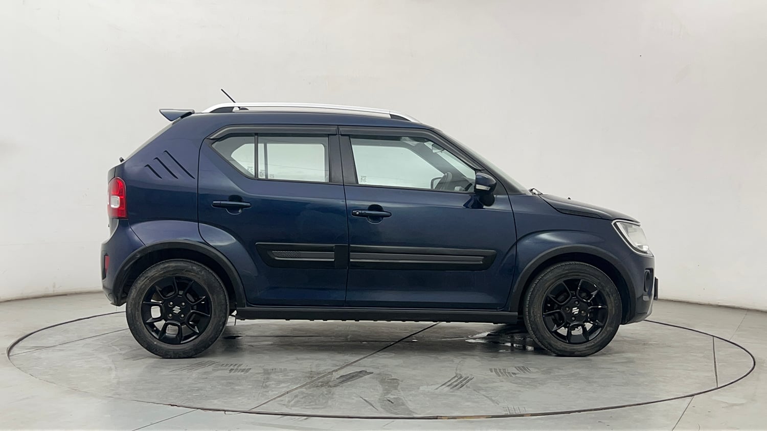 Used 2022 Maruti Suzuki Ignis Zeta 1.2 MT Petrol Manual exterior RIGHT SIDE VIEW