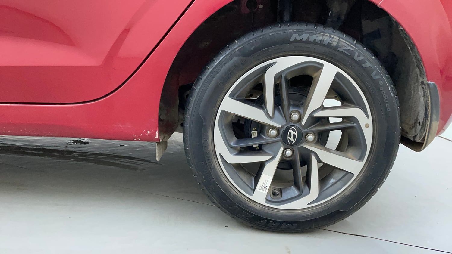 Used 2021 Hyundai Grand i10 Nios Asta AMT 1.2 Kappa VTVT Petrol Automatic tyres LEFT REAR TYRE RIM VIEW
