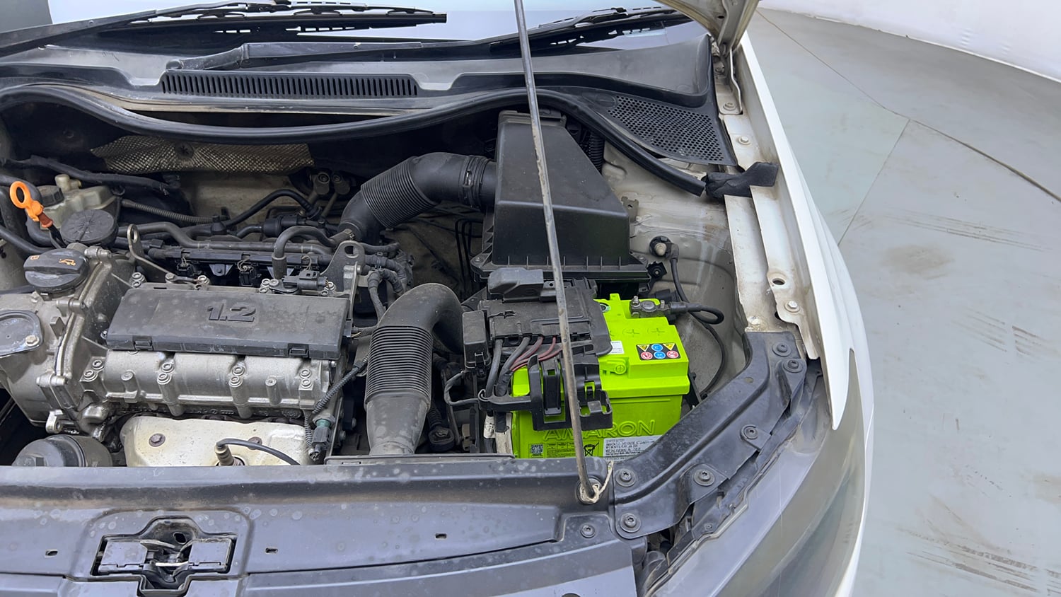 Used 2013 Volkswagen Polo Highline1.2L (P) Petrol Manual engine ENGINE LEFT SIDE VIEW