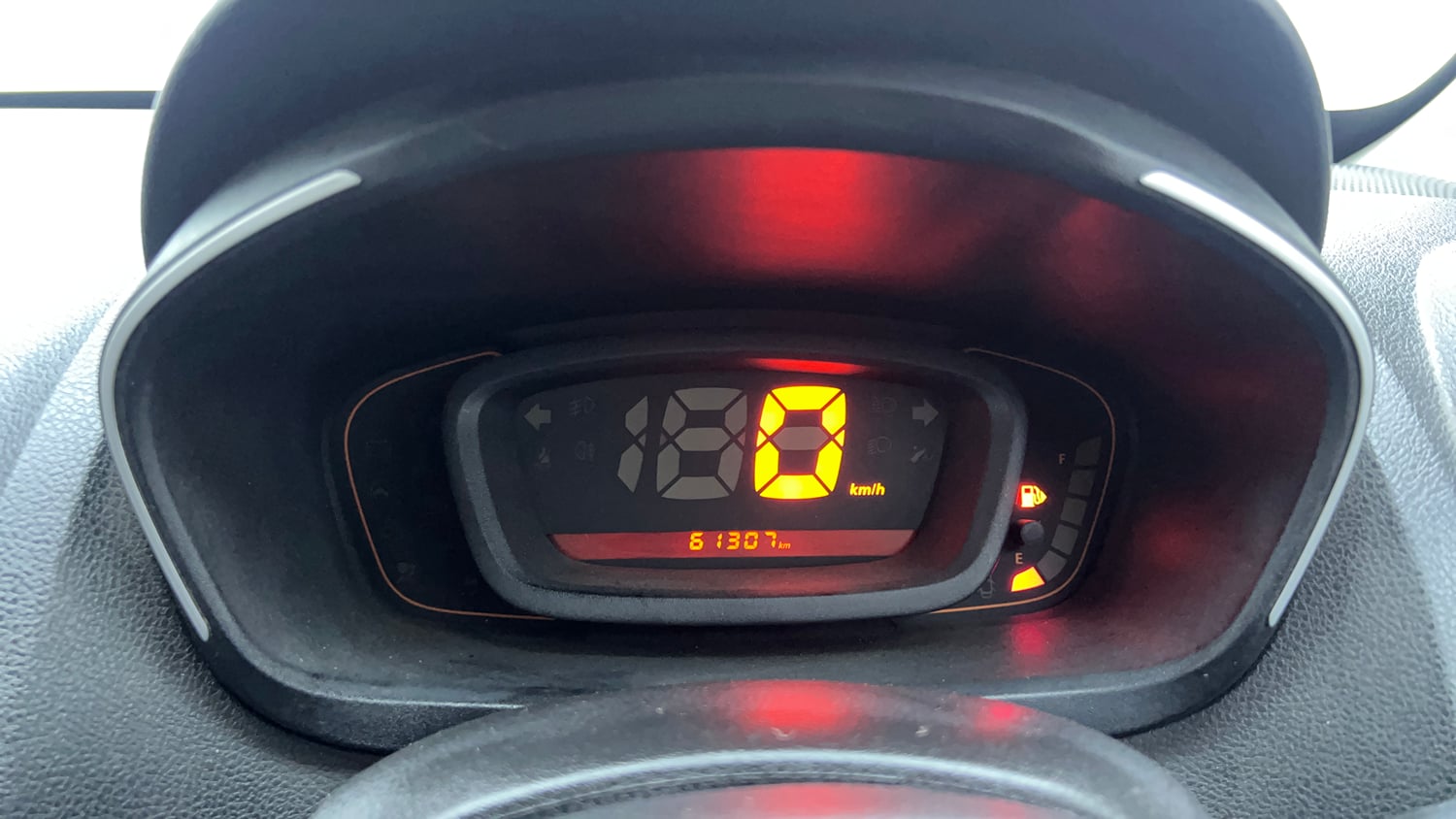 Used 2019 Renault Kwid RXL Petrol Manual interior CLUSTERMETER VIEW