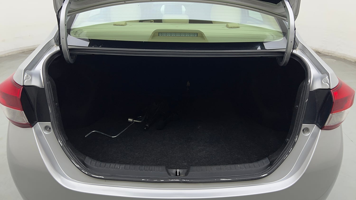 Used 2019 Toyota Yaris G CVT Petrol Automatic interior DICKY INSIDE VIEW
