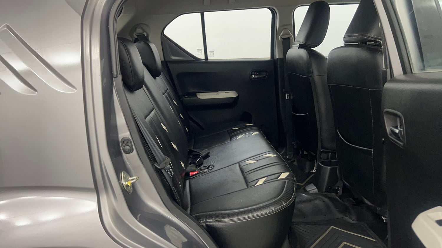 Used 2018 Maruti Suzuki Ignis Delta 1.2 AMT Petrol Automatic interior RIGHT SIDE REAR DOOR CABIN VIEW