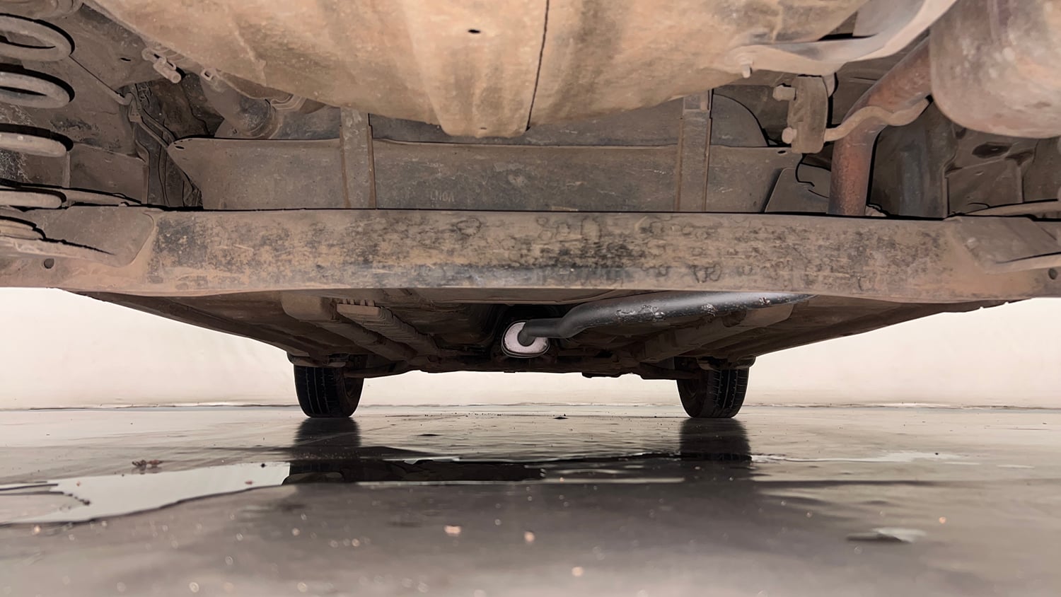 Used 2016 Hyundai Grand i10 Sportz 1.2 Kappa VTVT Petrol Manual extra REAR UNDERBODY VIEW (TAKEN FROM REAR)