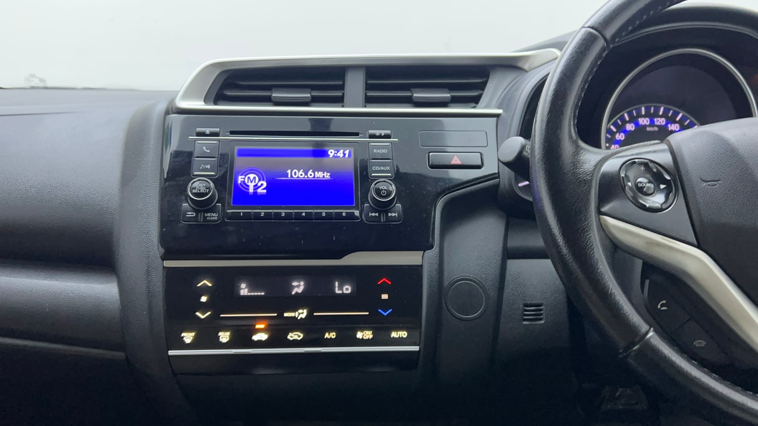 Used 2017 Honda Jazz V AT Petrol Petrol Automatic interior MUSIC SYSTEM & AC CONTROL VIEW