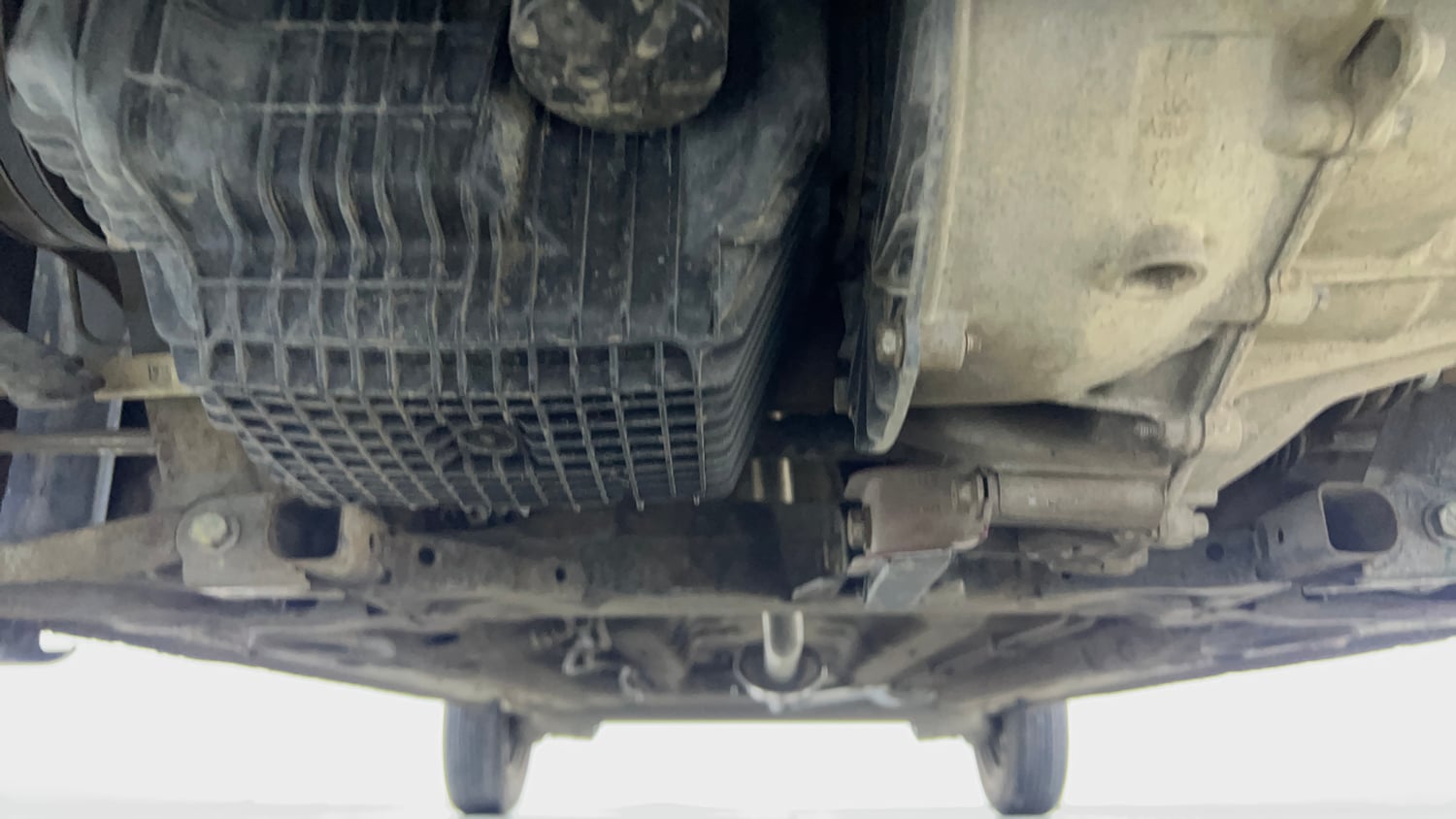 Used 2019 Renault Kwid RXL Petrol Manual extra FRONT LEFT UNDERBODY VIEW