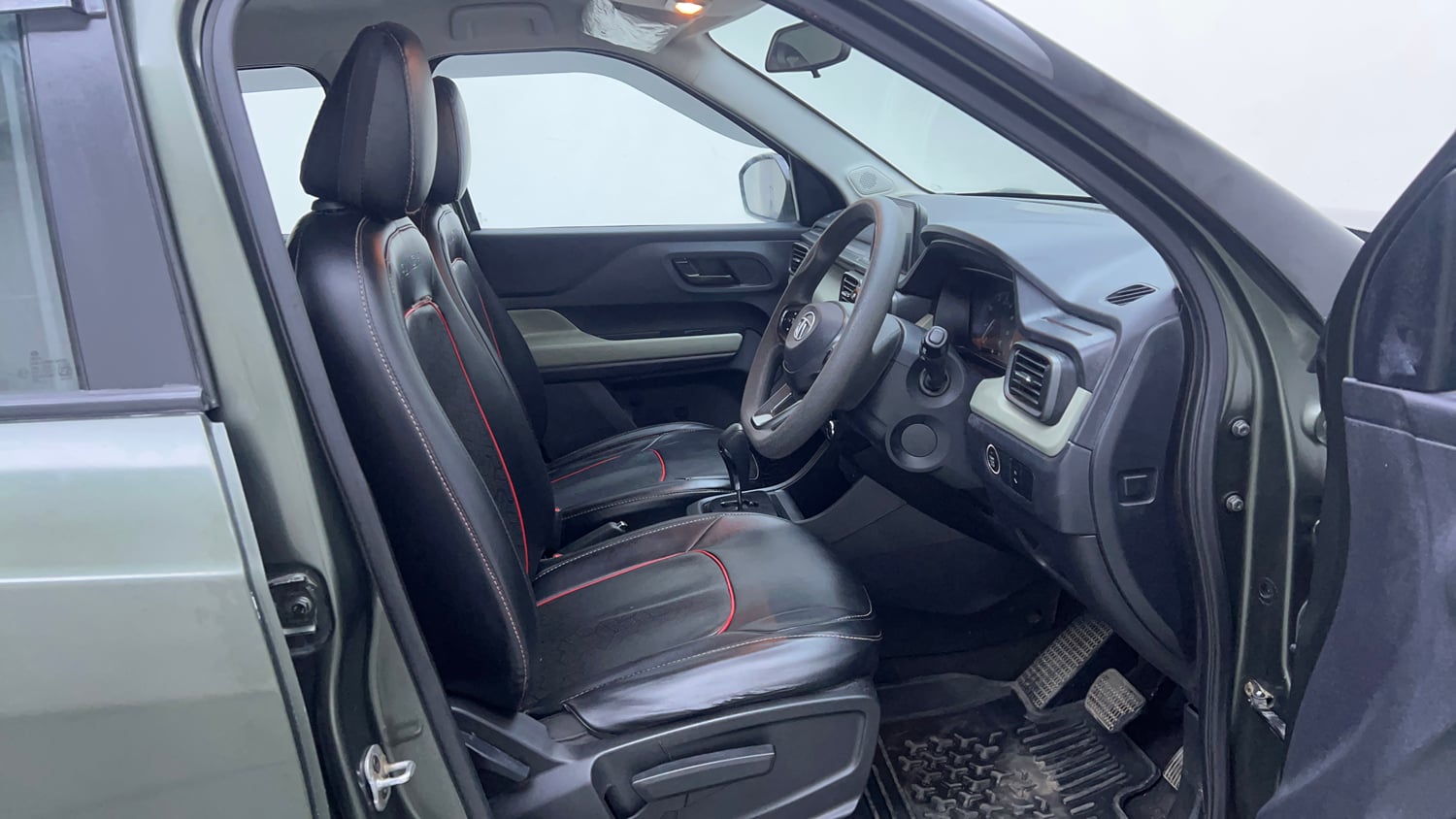 Used 2022 Tata Punch Accomplished AMT Petrol Automatic interior RIGHT SIDE FRONT DOOR CABIN VIEW
