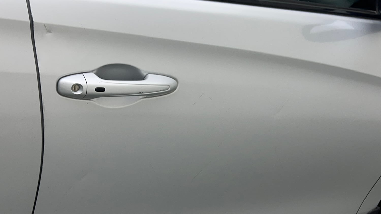 Used 2019 Toyota Yaris G CVT Petrol Automatic dents MINOR SCRATCH