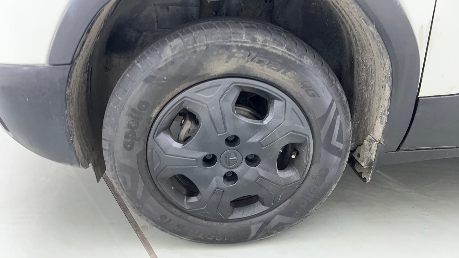 Used 2023 Tata Punch Accomplished AMT Petrol Automatic tyres LEFT FRONT TYRE RIM VIEW