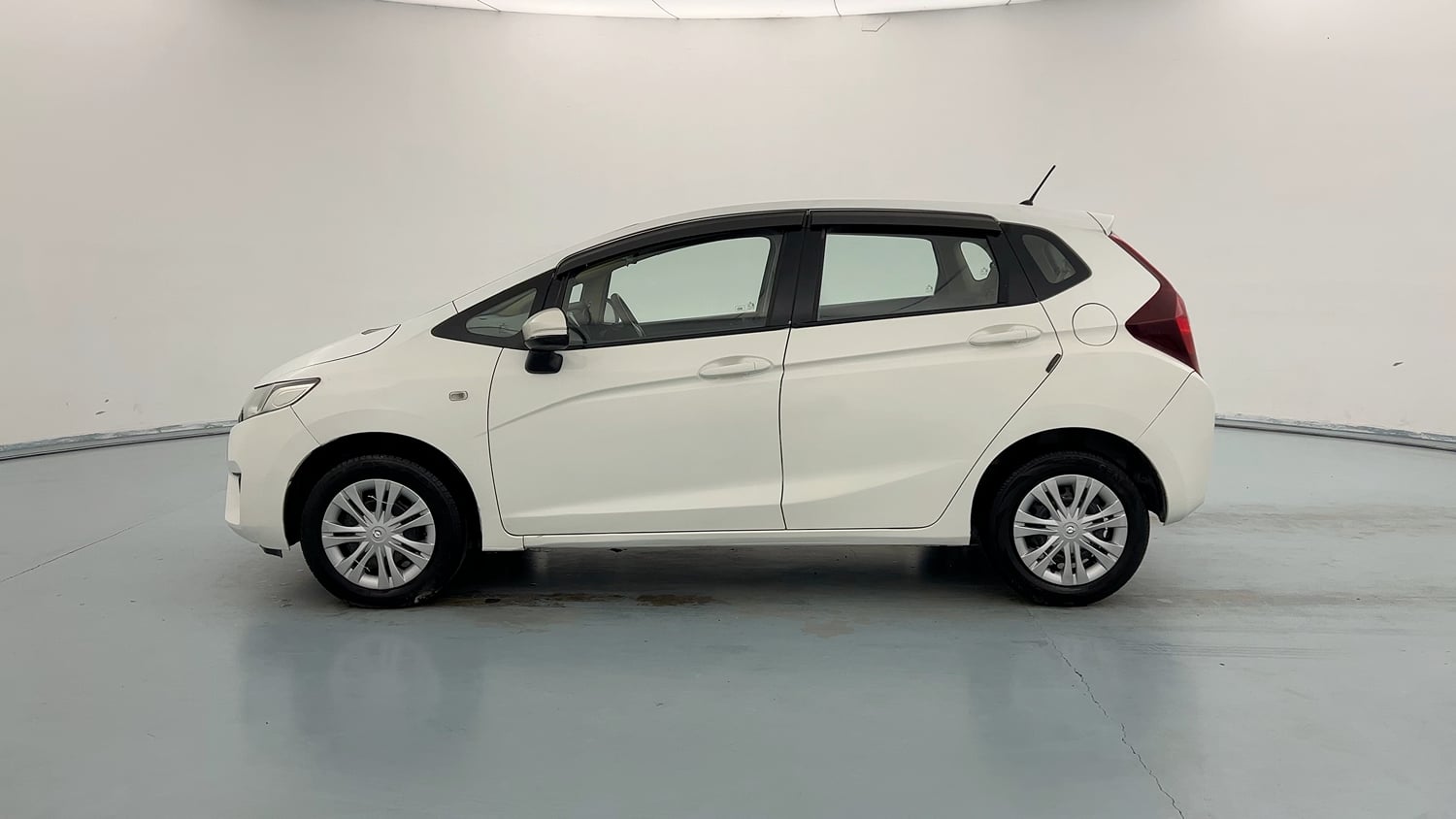 Used 2016 Honda Jazz SV Petrol Petrol Manual exterior LEFT SIDE VIEW