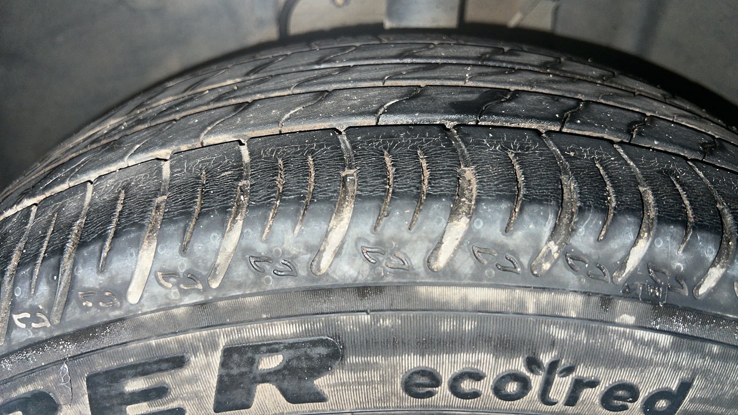 Used 2020 Tata Altroz XZ Petrol Petrol Manual tyres LEFT FRONT TYRE TREAD VIEW