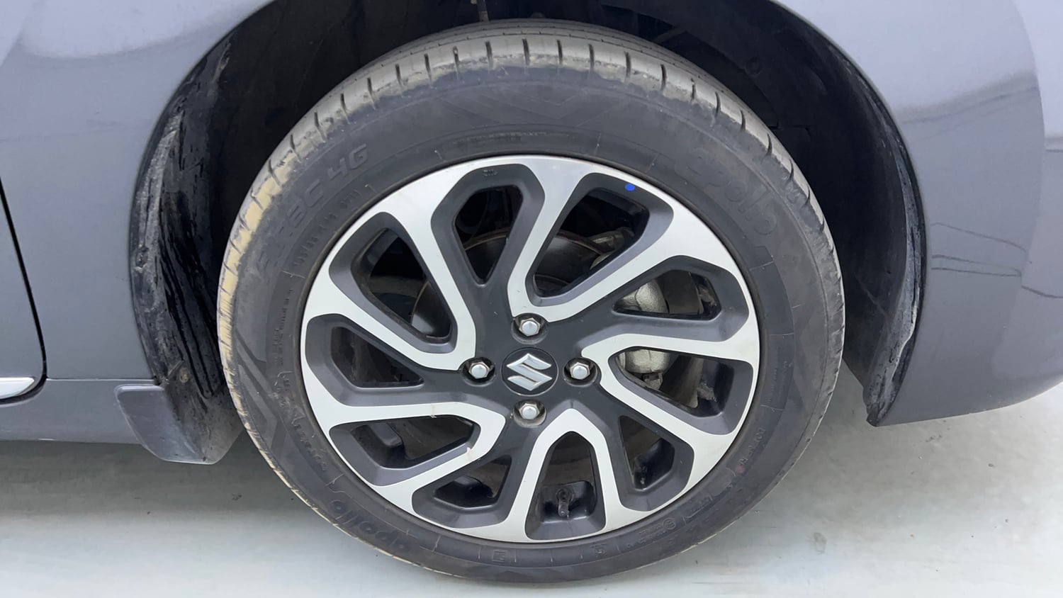 Used 2022 Maruti Suzuki Baleno Alpha MT Petrol Manual tyres RIGHT FRONT TYRE RIM VIEW
