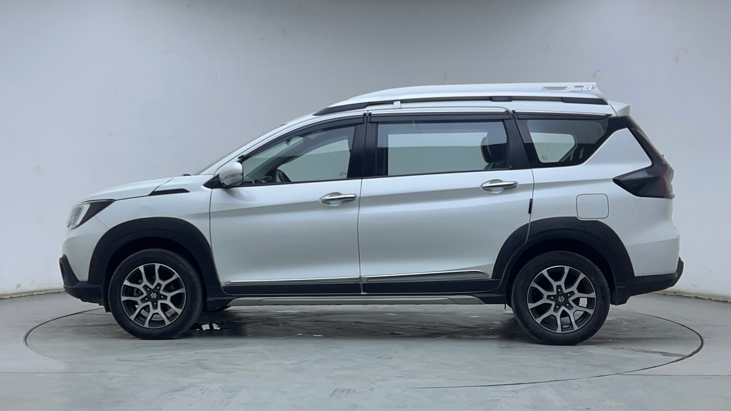 Used 2024 Maruti Suzuki XL6 Zeta MT Petrol Petrol Manual exterior LEFT SIDE VIEW